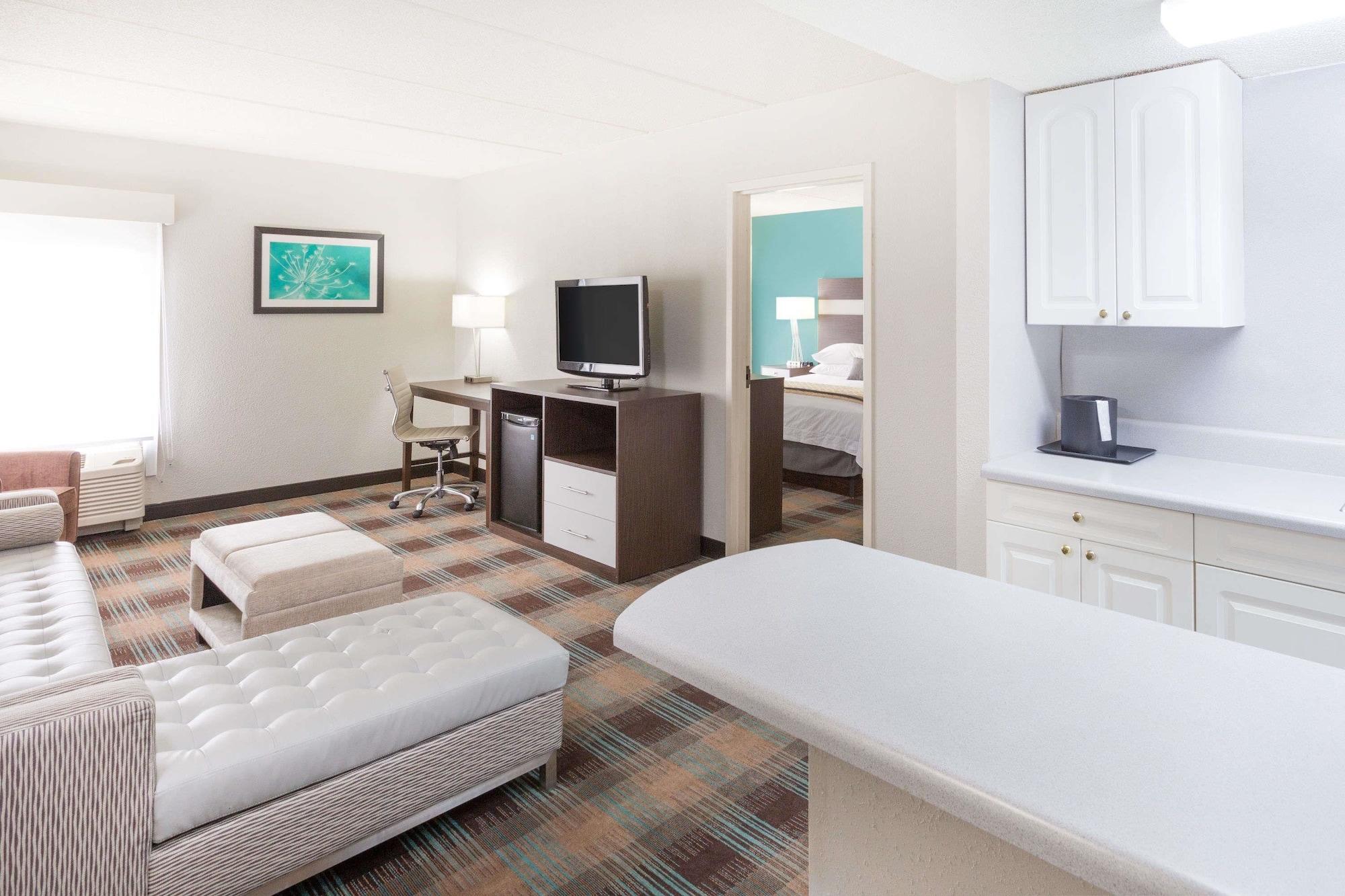 Wyndham Garden Greenville / Spartanburg Airport Eksteriør billede