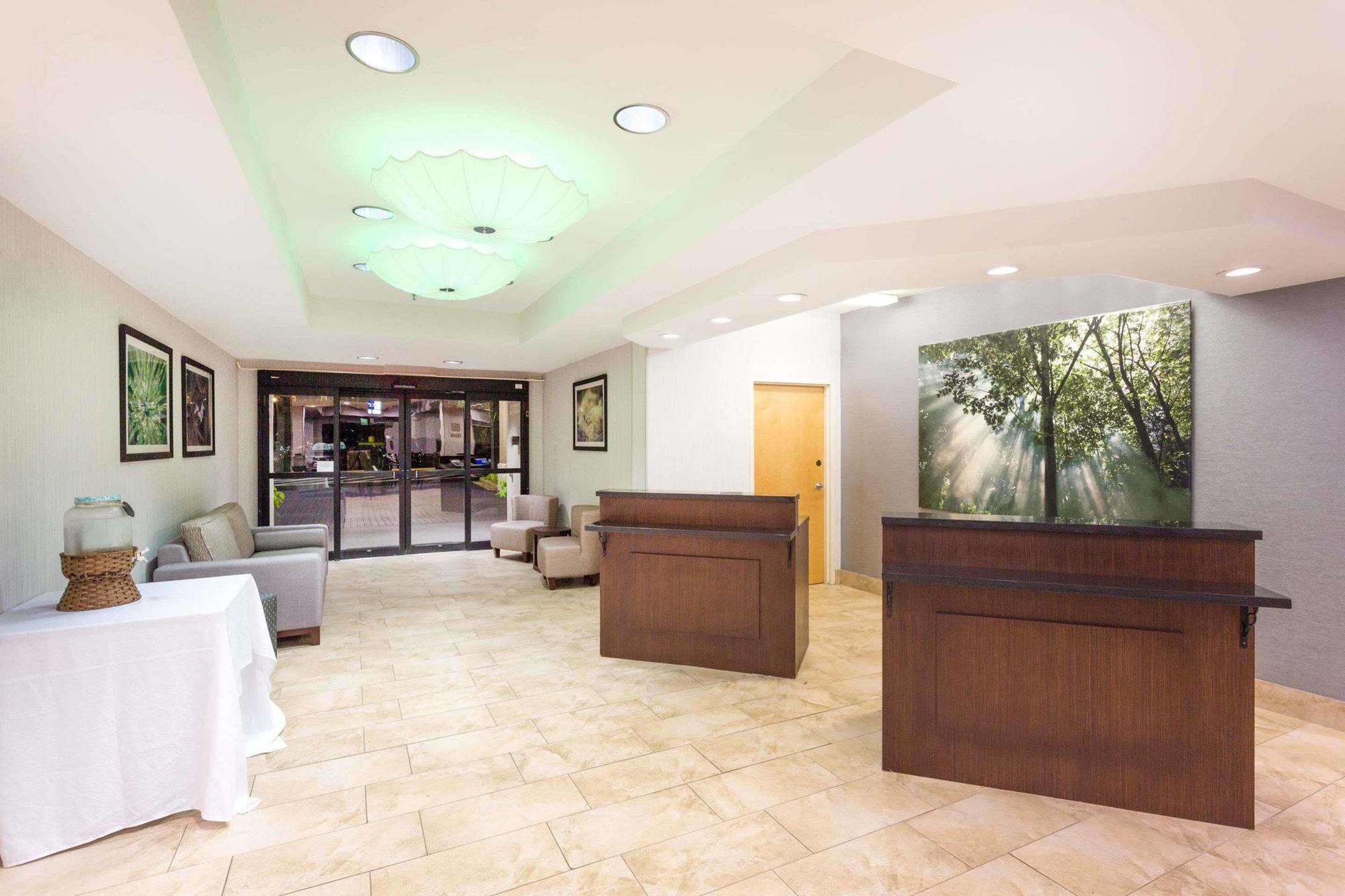 Wyndham Garden Greenville / Spartanburg Airport Eksteriør billede