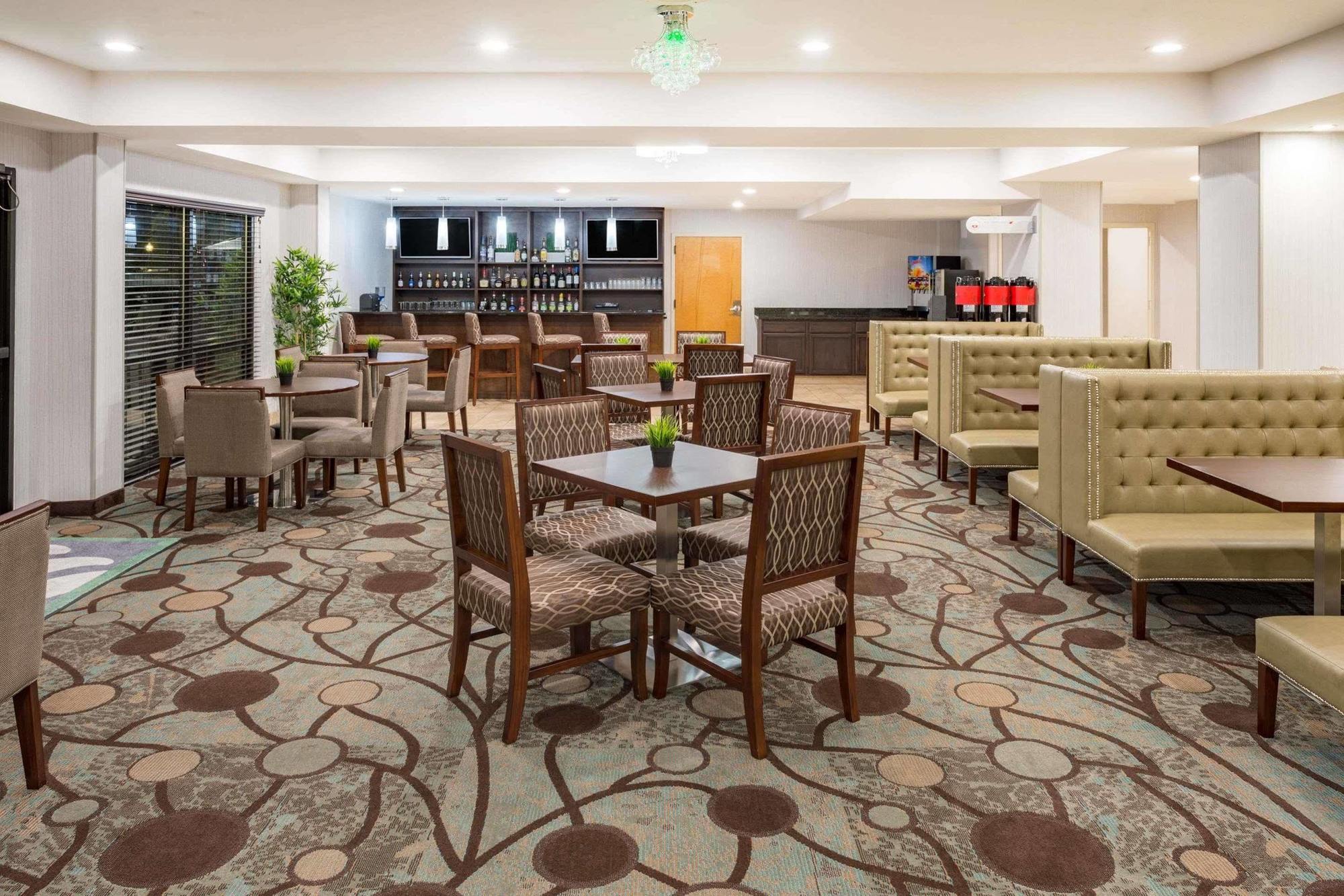 Wyndham Garden Greenville / Spartanburg Airport Eksteriør billede